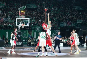 LIVE STREAMING: Παναθηναϊκός-Ολυμπιακός 78-72 (τελικό)