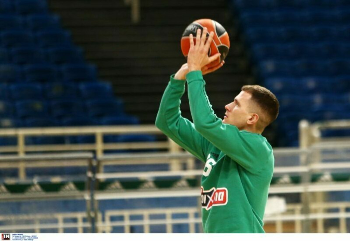 Στο Βελιγράδι ο Νέντοβιτς για την κηδεία της γιαγιάς του