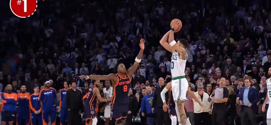 NBA Top-10: Νο 9 το κάρφωμα του Γιάννη, κορυφή το buzzer beater ισοφάρισης του Τέιτουμ (vid)