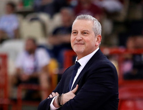 Zoύρος: &quot;Είμαι ευχαριστημένος από την προσπάθεια των παιδιών&quot; (vid)