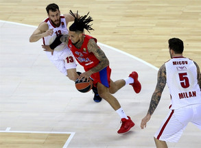 Ο απίθανος Χάκετ λύτρωσε την ΤΣΣΚΑ Μόσχας, 78-75 την Αρμάνι (video)!