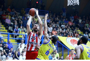 Τα highlights της νίκης του Ολυμπιακού στο Περιστέρι (video)