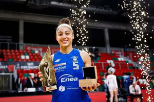 Τσινέκε: &quot;Ο κόσμος έχει αγκαλιάσει την Εθνική&quot;