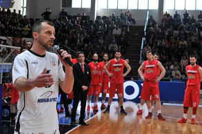 Απόλλωνας Πάτρας: Αποσύρει τη φανέλα του Νίκου Αργυρόπουλου! (pic)