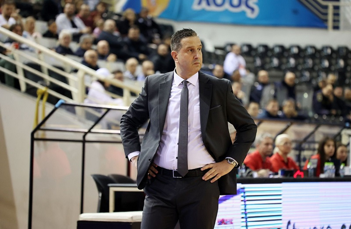 Τακιανός: &quot;Mεγάλη νίκη, συγχαρητήρια στους παίκτες&quot;