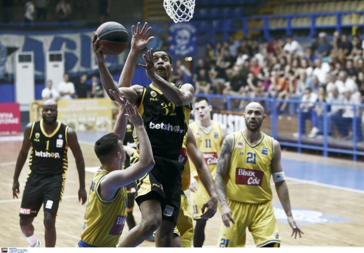 Στην τρίτη θέση η ΑΕΚ, 83-82 και ΜΑΤΣΑΡΑ στο Περιστέρι! (pics)