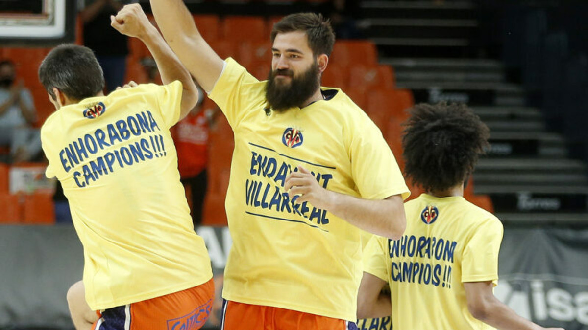 Βαλένθια: Με t-shirts για το Europa League της Βιγιαρεάλ! (pics)