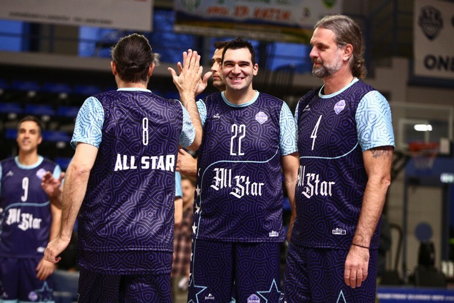 All Time Stars: Βετεράνοι άσοι στο παρκέ του "Γ. Μπουρούσης" (vids)