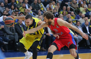 Γύρισε από το -15 η Φενέρμπαχτσε 79-75 την ΤΣΣΚΑ Μόσχας! (video)