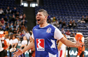 Πολύ όμορφες εικόνες και μόνο χαμόγελα στο Rising Stars-All Time Stars (gallery)