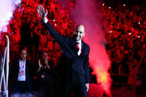 LIVE STREAMING: Η απόσυρση της φανέλας του Σπανούλη και το φιλικό Ολυμπιακός-Αρμάνι