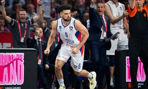 Αναντολού Εφές: Μένει ο Ελάιζα Μπράιαντ!