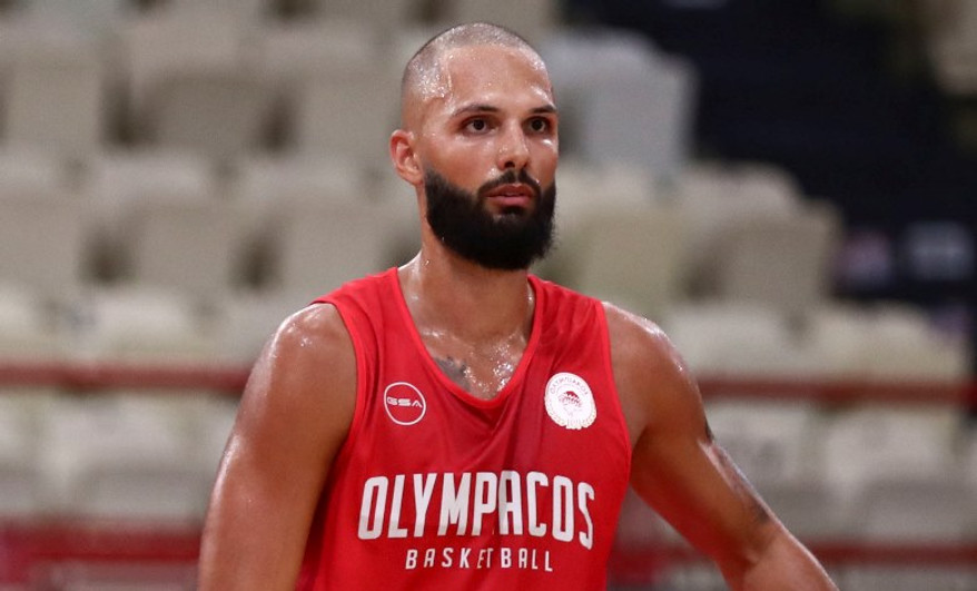 Φουρνιέ: Ο πιο ταπεινός άνθρωπος στο ΝΒΑ ο Ντέρικ Ρόουζ (pic)