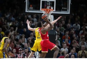 Άλμπα Βερολίνου-Ολυμπιακός: Η photo gallery από την Uber Arena