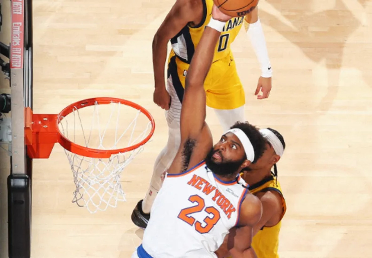 Το alley-oop κάρφωμα του Μίτσελ Ρόμπινσον στην κορυφή του Top-5 (vid)