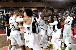 EuroLeague: Εμπρόθεσμο το καλάθι του Γουίλιαμ Χάουαρντ (pics&amp;vid)
