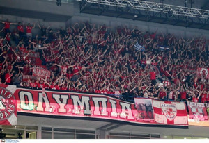 Stark Arena όπως… ΣΕΦ: Ο κόσμος του Ολυμπιακού στο Βελιγράδι (vid)