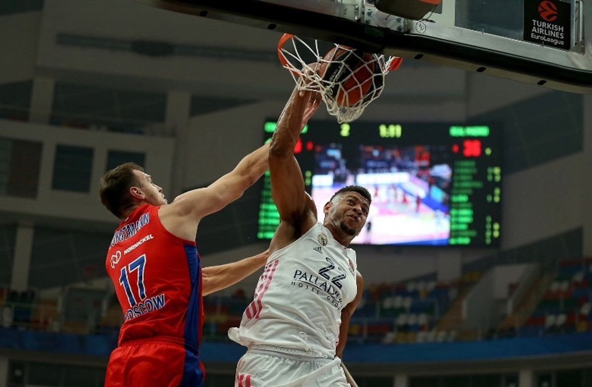 Εuroleague: Με Ταβάρες η καλύτερη πεντάδα (video)