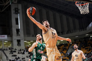Μάικ Τόμπι: Από την Μπαρτσελόνα στον Ερυθρό Αστέρα (pics)