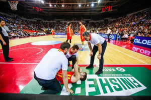 Ρήξη συνδέσμων ο Σάντι Γιούστα (pics)