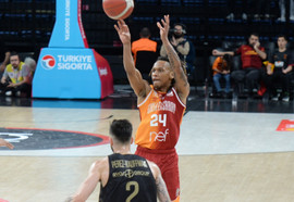 Προλαβαίνει τα playoffs η Γαλατά του Πιστιόλη, 100-88 την Κόνιασπορ (pic)