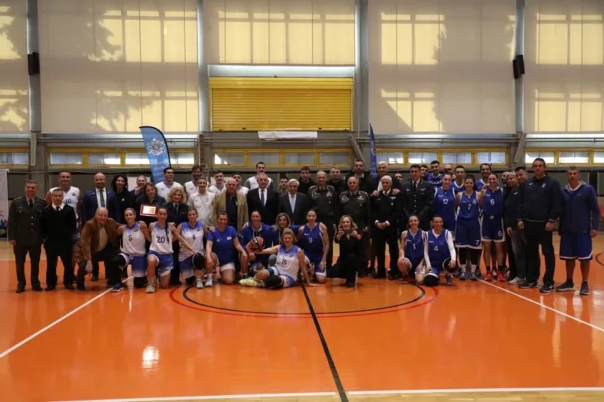 4η Αιμοδοσία ΣΠΑΚΕ: Μεγάλη προσέλευση και διακεκριμένες προσωπικότητες (pics)