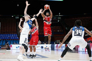 Αρμάνι Μιλάνο: Τα καλάθια του Ντιλέινι στο 81-67 με την Μπρέσια (video)