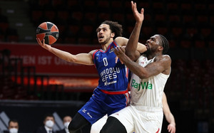 Μπάγερν - Εφές 80-79: Ο Γκιστ έκοψε τον Λάρκιν και το σερί της Εφες (video)