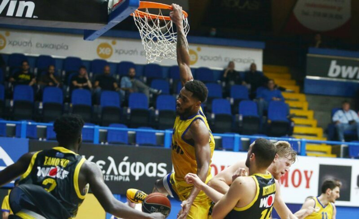 Τζούστον: &quot;Συγκεντρωμένοι στην επίθεση κόντρα στο Λαύριο&quot;