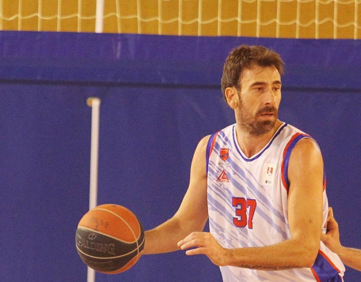 Λαμπρόπουλος: Συνεχίζει το γύρο του κόσμου στην Ισλανδία!