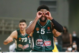 Παναθηναϊκός-Άλμπα 82-67: Τα highlights και το ιστορικό κάρφωμα του Αβδάλα (vids)