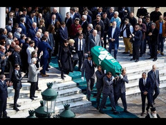 Το &quot;ύστατο χαίρε&quot; στον Θανάση Γιαννακόπουλο (video)