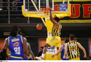 Άρης-Περιστέρι 87-68: Τρίτη σερί νίκη με &quot;πάρτι&quot; στο 2o ημίχρονο (pics)