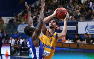 Έγραψε ιστορία ο Σβεντ, 80-73 η Χίμκι την Κάλεβ (Pics, Vid)
