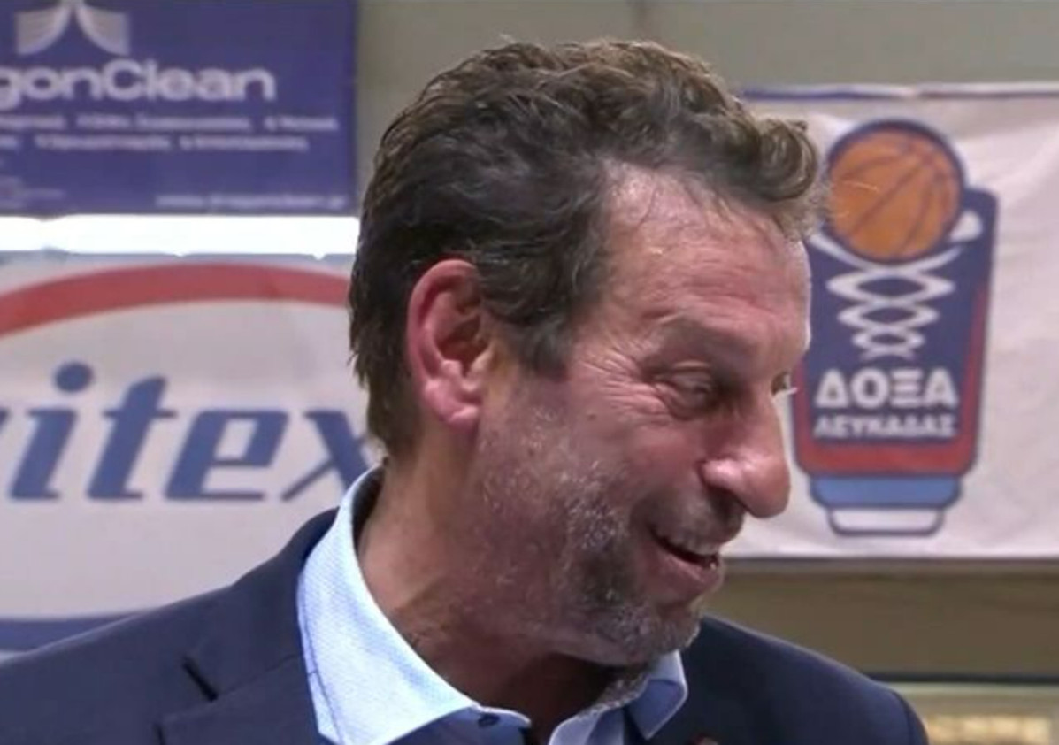 Απίθανος Καλαμπάκος: &quot;Καλό καλοκαίρι, σαγιονάρα και καπέλο τώρα&quot;! (vid)