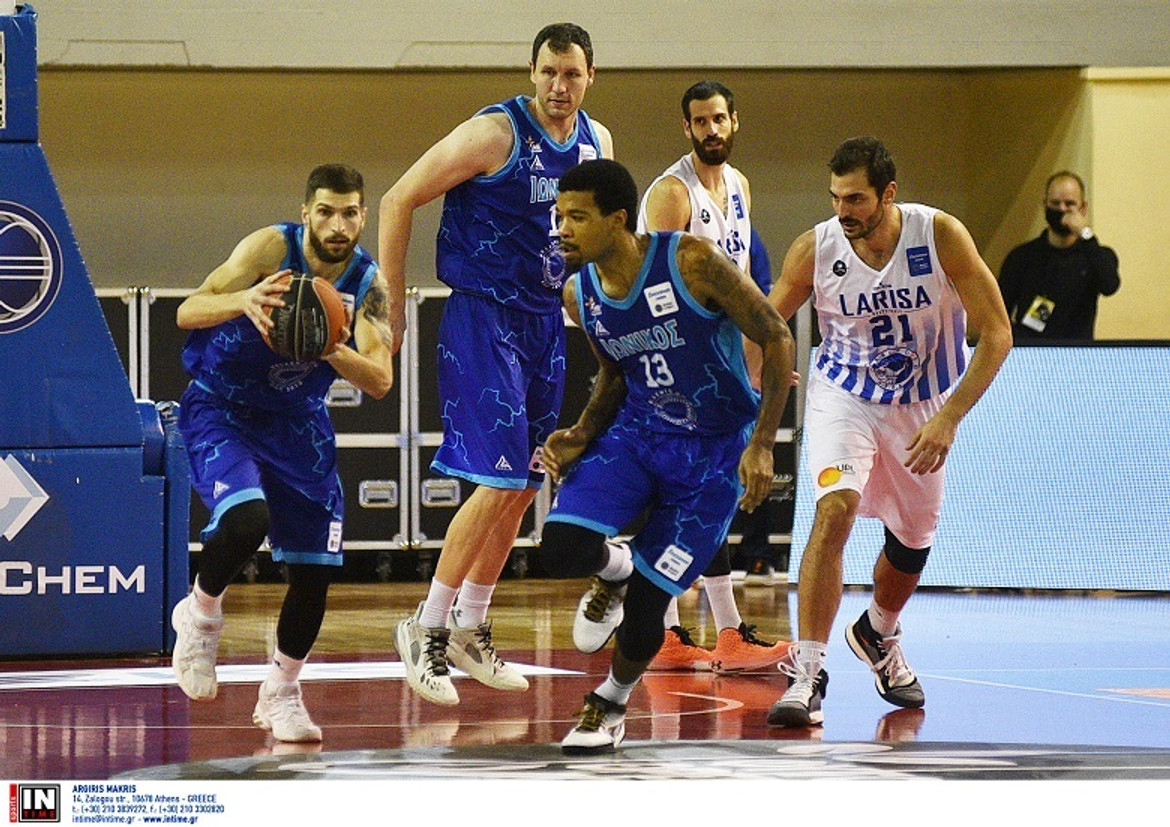 Εντυπωσιακός ο Ιωνικός 97-76 στη Λάρισα! (pics)