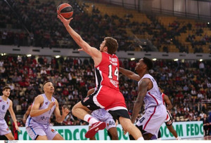 Ολυμπιακός-Μπαρτσελόνα 73-66: Τα highlights του αγώνα (vid)