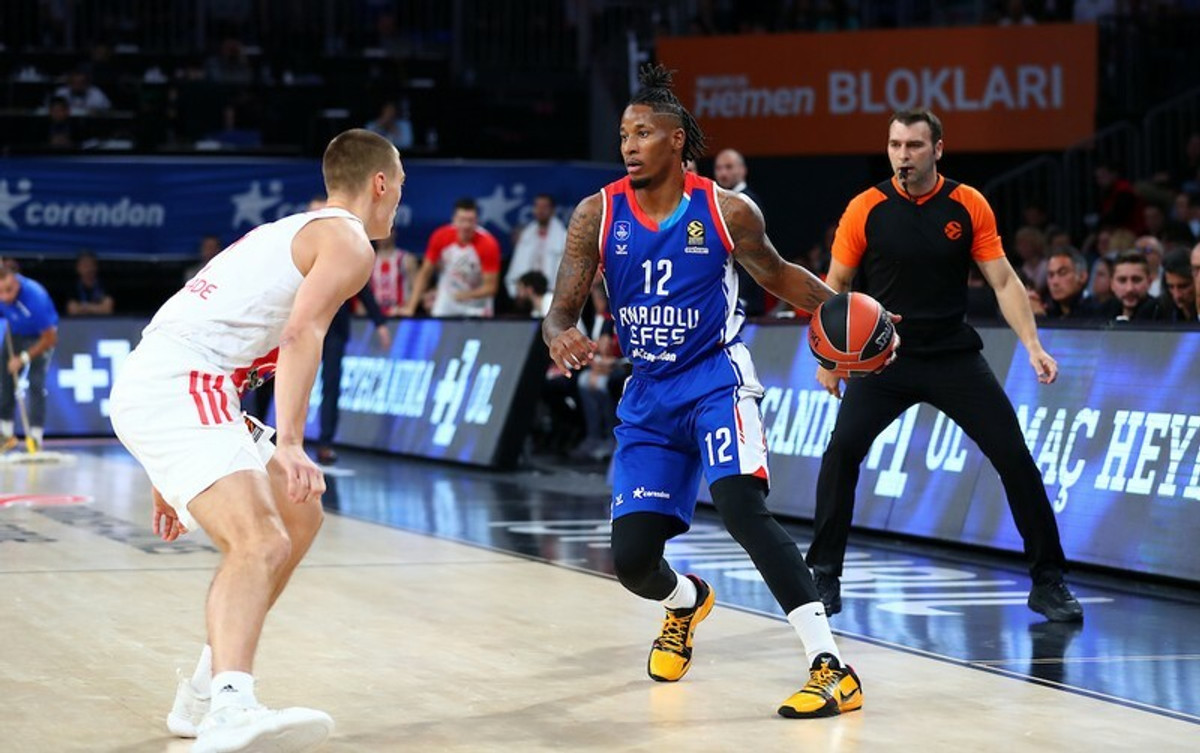 Αναντολού Εφές-Ερυθρός Αστέρας 72-59: Ένα δεκάλεπτο αρκούσε (video)