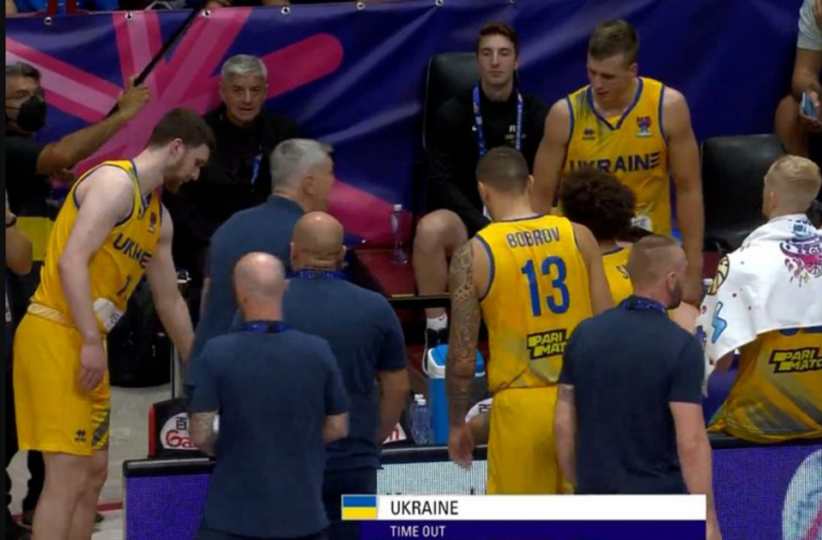 Ουκρανία-Ιταλία 84-73: Έντονες αποδοκιμασίες για το τάιμ άουτ του Μπαγκάτσκις στα 0.9&#039;&#039;! (vid)