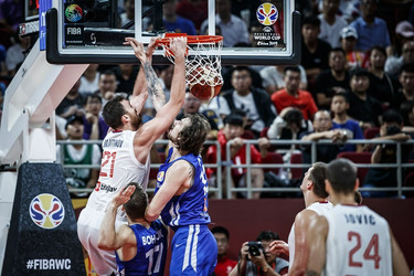 Παγκόσμιο Κύπελλο, Top-5: Ο Γιόκιτς... σερβίρει, ο Μιλουτίνοβ την καρφώνει δις! (vid)