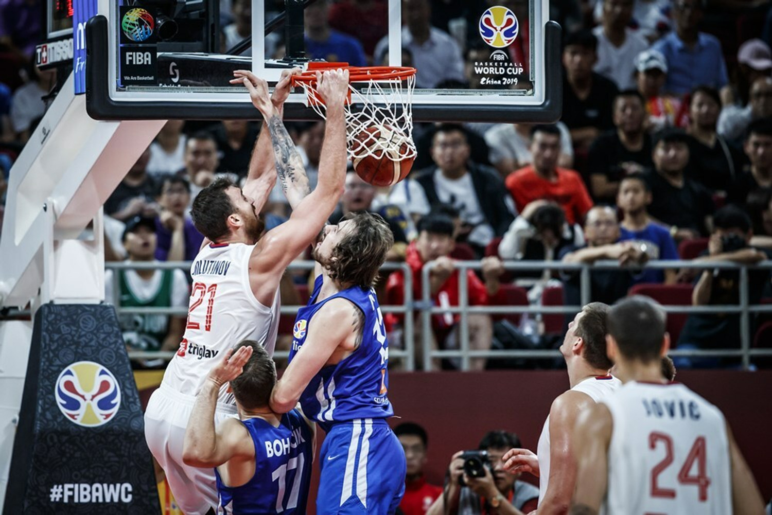 Παγκόσμιο Κύπελλο, Top-5: Ο Γιόκιτς... σερβίρει, ο Μιλουτίνοβ την καρφώνει δις! (vid)