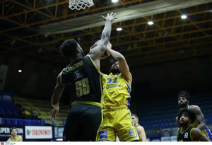Live: Περιστέρι Domino’s-Μαρούσι 81-86 (τελικό)