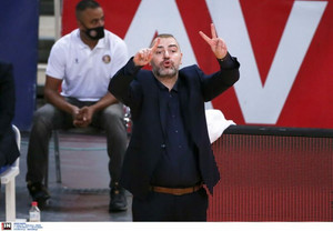 Εθνική: Προβάδισμα Στέφανου Δέδα για τον πάγκο της στα &quot;παράθυρα&quot; της FIBA