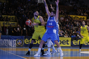 Δεν τα κατάφερε ο Άρης στη Βουλγαρία, ήττα 77-66 από την Λουκόιλ Λέφσκι
