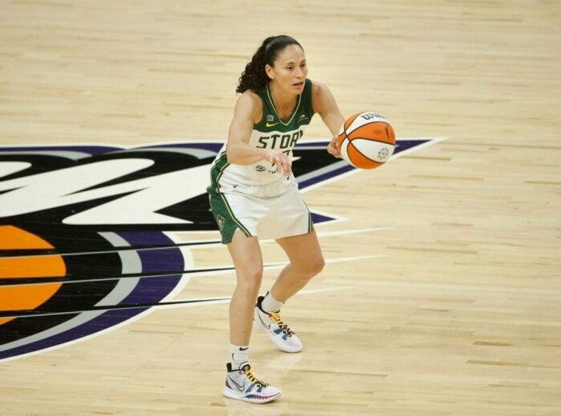 Η Σου Μπερντ έγινε η πρώτη παίκτρια του WNBA που φτάνει τις 3.000 ασίστ (vid)