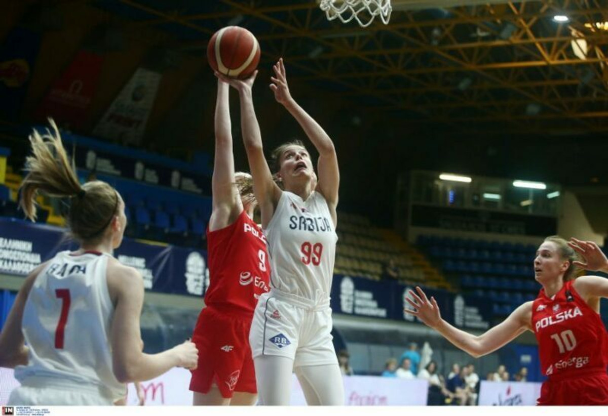 Τουρνουά &quot;Βάσω Μπεσκάκη&quot;: Η Πολωνία 72-60 τη Σερβία