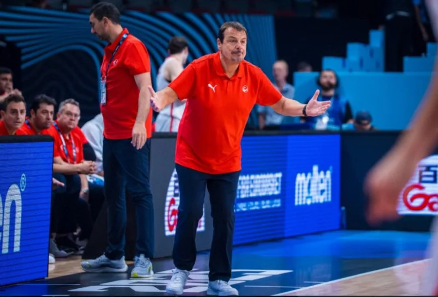 Αταμάν κατά FIBA: "Ώρα να αλλάξει, έχουμε φτάσει... στο φεγγάρι"!