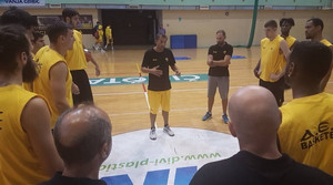 Αποχαιρετά το Ζλάτιμπορ η ΑΕΚ και πάει στο Βελιγράδι για φιλικά