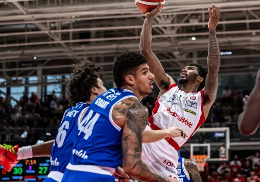 Ρέτζιο Εμίλια-Αρμάνι Μιλάνο 87-78: Ο Πρίφτης νίκησε τον Μεσίνα!