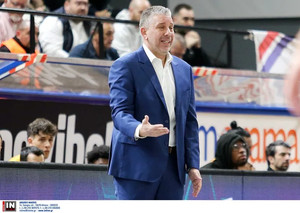 Παπαθεοδώρου: &quot;Πολύ μεγάλη νίκη για εμάς&quot; (vid)